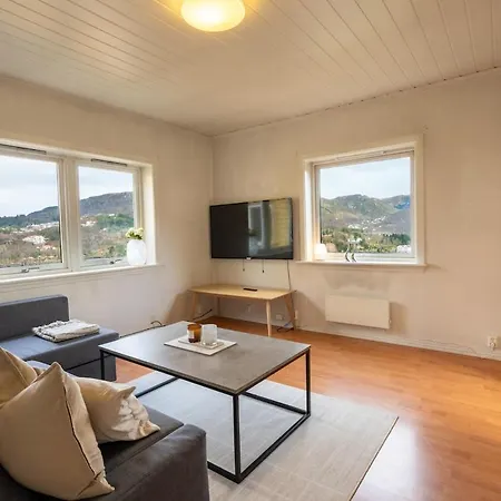 Small House Close To Nature And 베르겐