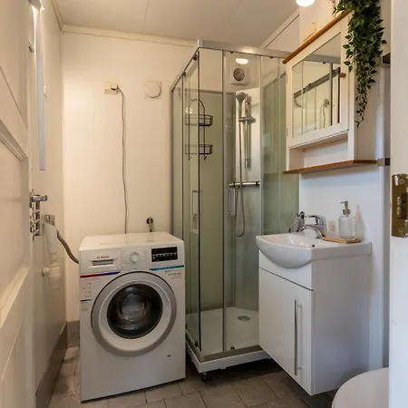 Small House Close To Nature And Lejlighed Bergen