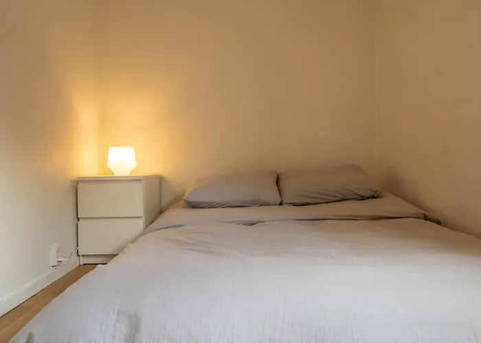 아파트 Small House Close To Nature And